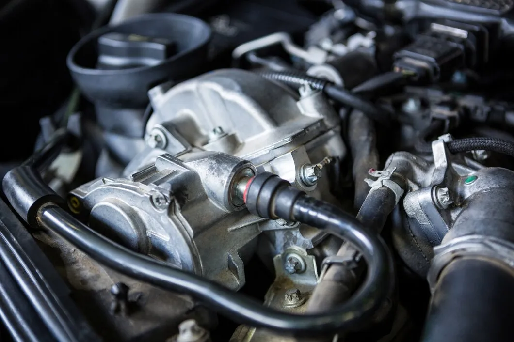 imageye___-_imgi_6_close-up-car-engine_1170-1499